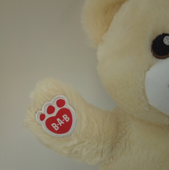 Build-A-Bear Lil Caramel Club Bonus Cream Red Paws Plush Bear 2019 - Picture 2 of 7